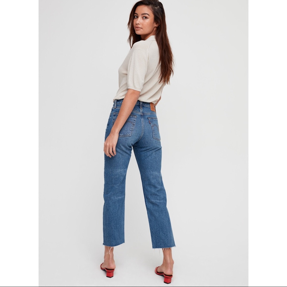 Levi’s Wedgie Straight Raw Hem Ankle Jeans Size 27